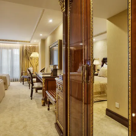 Ottoman's Life Deluxe Hotel